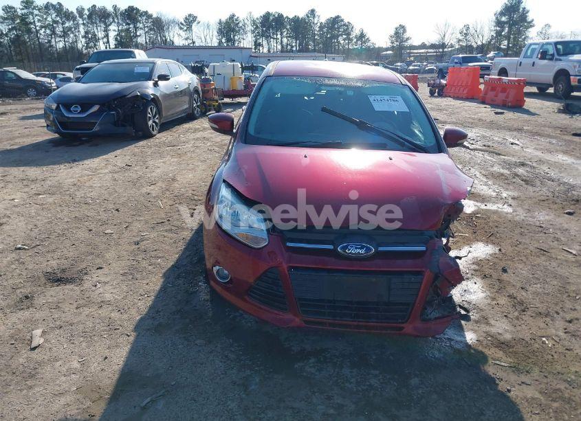 Photo 12 of 2014 Ford Focus SE (VIN 1FADP3K2XEL103550)