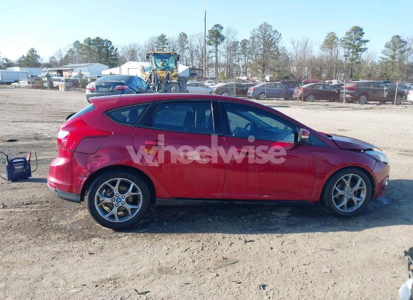 Photo 13 of 2014 Ford Focus SE (VIN 1FADP3K2XEL103550)