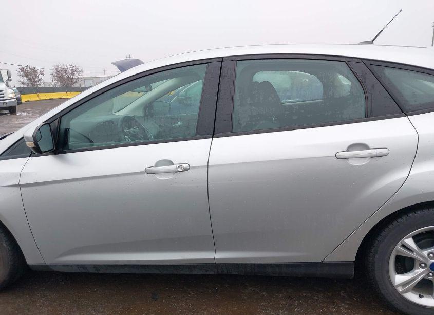 Photo 14 of 2014 Ford Focus SE (VIN 1FADP3K2XEL119165)