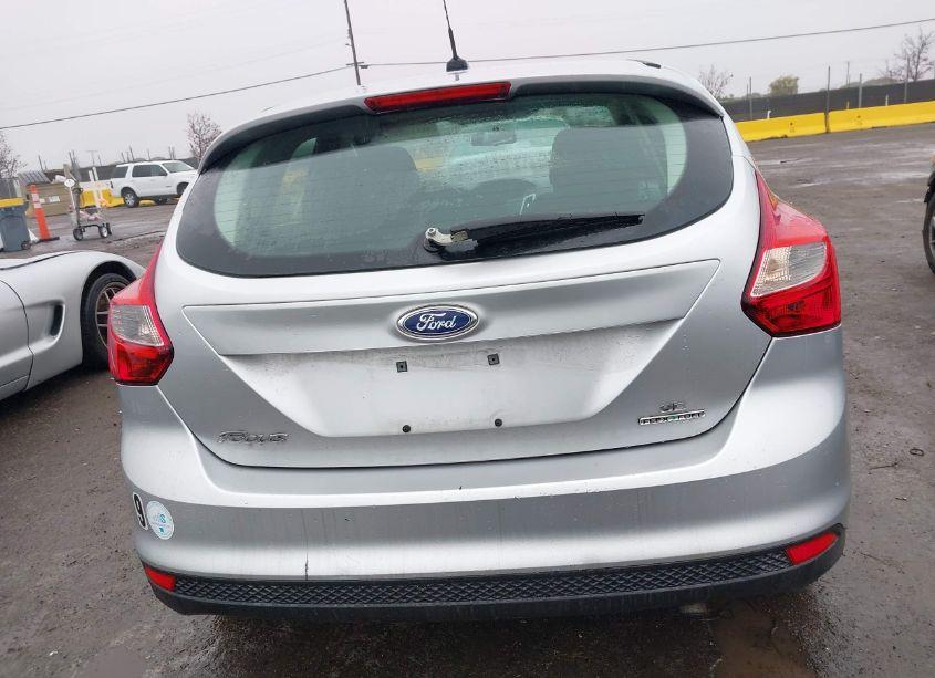 Photo 16 of 2014 Ford Focus SE (VIN 1FADP3K2XEL119165)