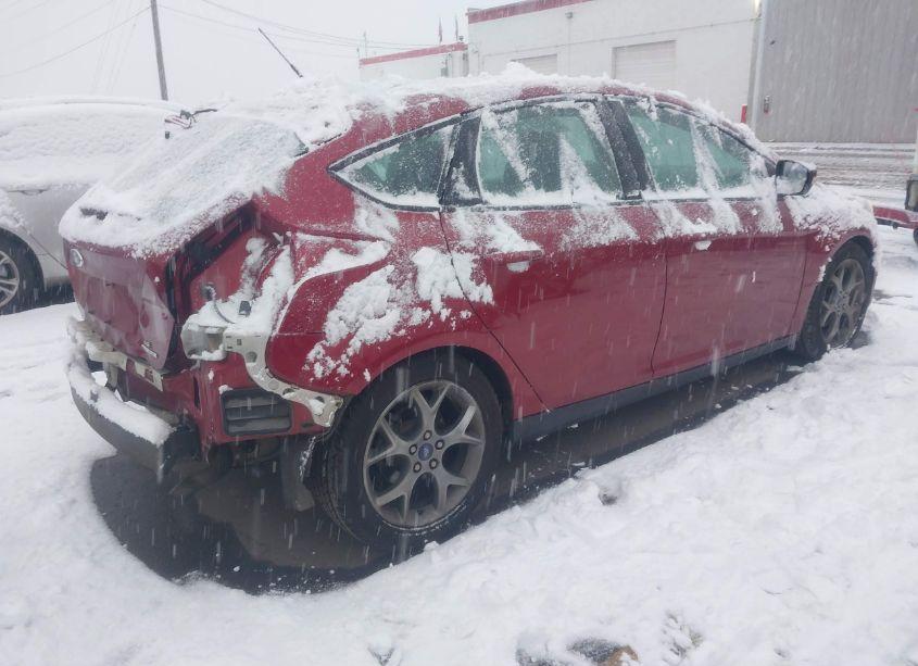 Photo 4 of 2014 Ford Focus SE (VIN 1FADP3K2XEL131140)