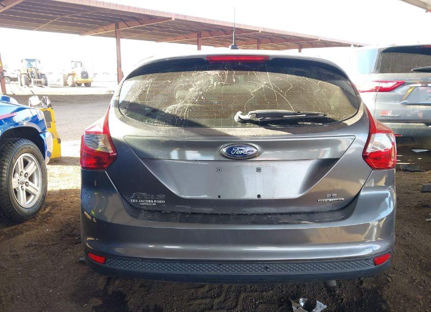 Photo 15 of 2014 Ford Focus SE (VIN 1FADP3K2XEL138251)