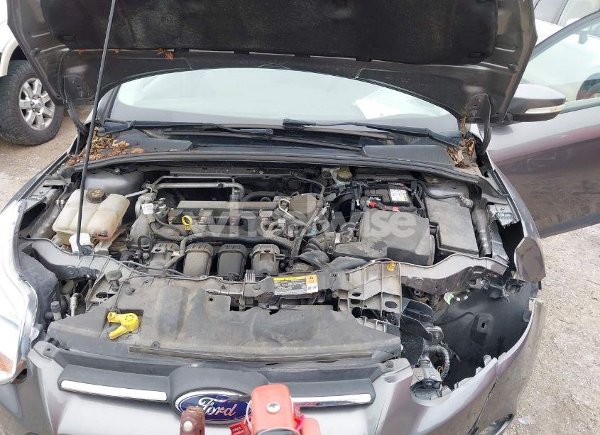 Photo 10 of 2014 Ford Focus SE (VIN 1FADP3K2XEL145197)