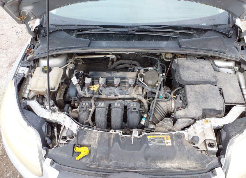 Photo 10 of 2014 Ford Focus SE (VIN 1FADP3K2XEL157382)