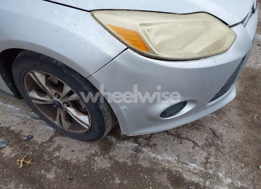 Photo 6 of 2014 Ford Focus SE (VIN 1FADP3K2XEL157382)