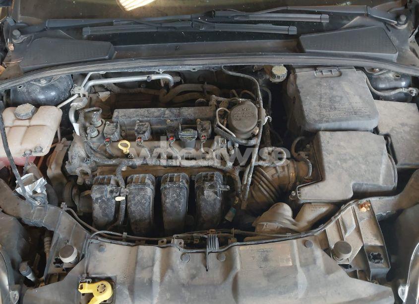 Photo 10 of 2014 Ford Focus SE (VIN 1FADP3K2XEL161030)