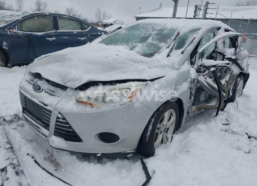 Photo 2 of 2014 Ford Focus SE (VIN 1FADP3K2XEL182119)