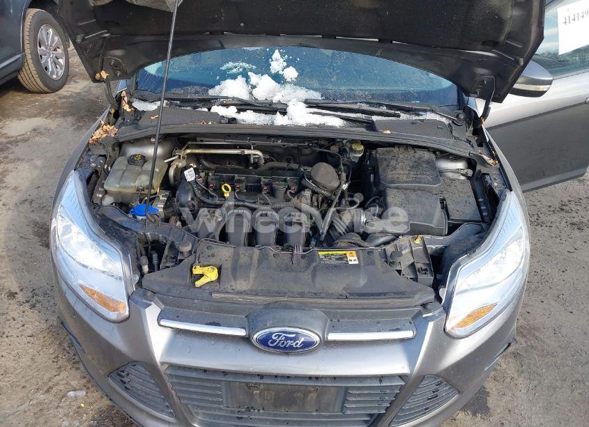 Photo 10 of 2014 Ford Focus SE (VIN 1FADP3K2XEL233909)