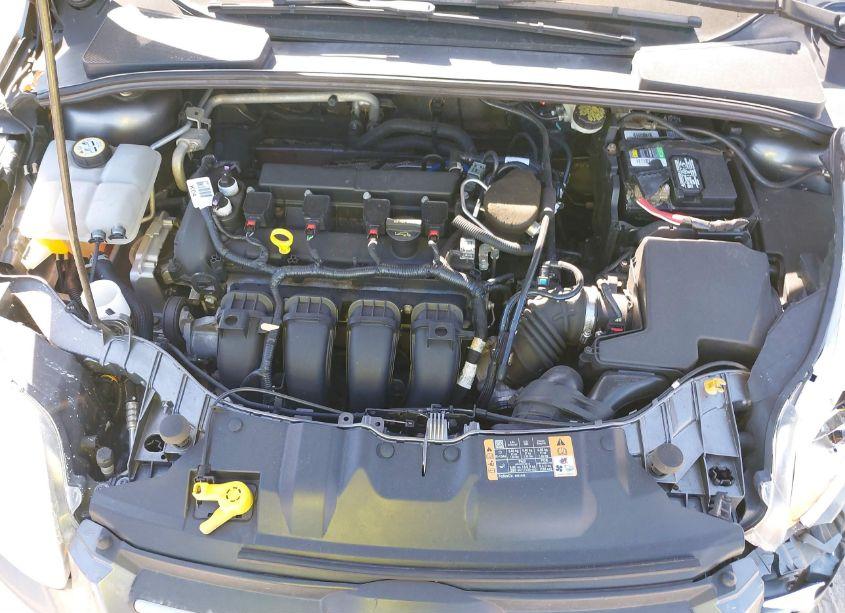 Photo 10 of 2014 Ford Focus SE (VIN 1FADP3K2XEL268434)