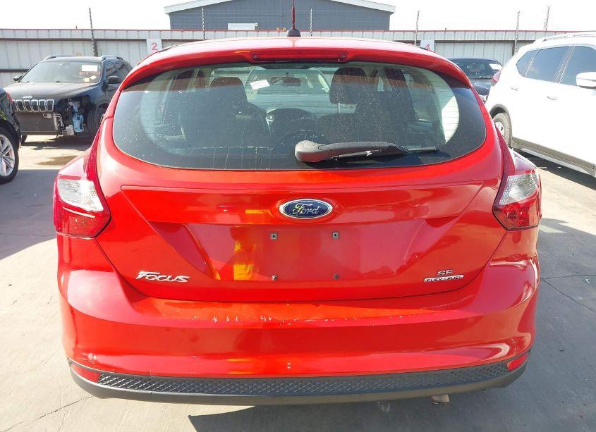 Photo 16 of 2014 Ford Focus SE (VIN 1FADP3K2XEL283726)