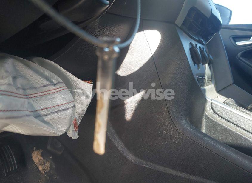 Photo 11 of 2014 Ford Focus SE (VIN 1FADP3K2XEL320130)