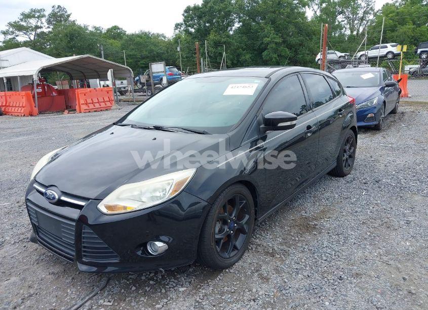 Photo 6 of 2014 Ford Focus SE (VIN 1FADP3K2XEL320225)