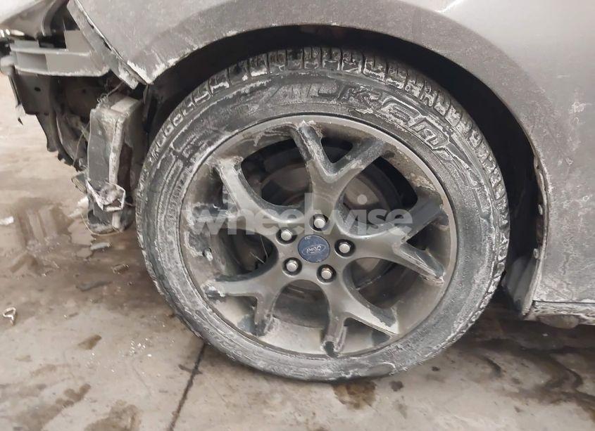 Photo 12 of 2014 Ford Focus SE (VIN 1FADP3K2XEL326526)