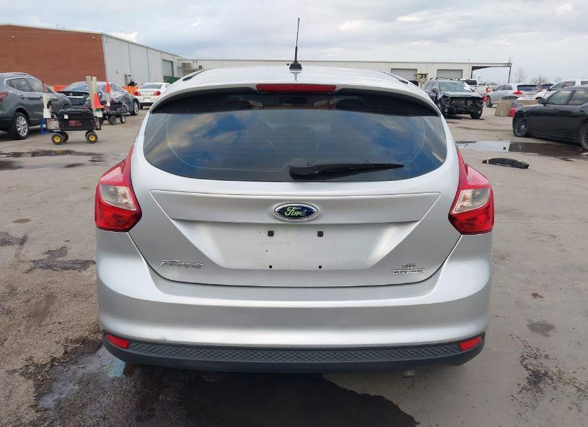 Photo 16 of 2014 Ford Focus SE (VIN 1FADP3K2XEL374916)