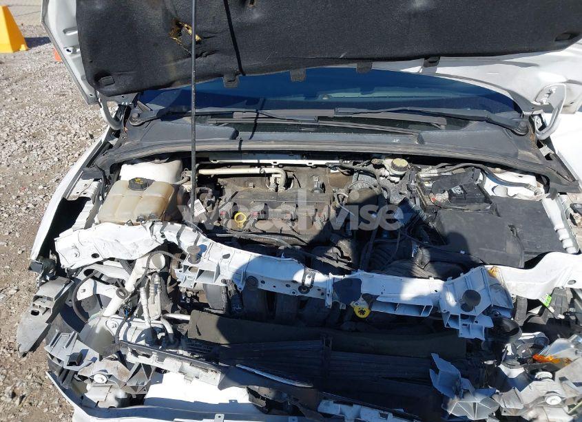 Photo 10 of 2014 Ford Focus SE (VIN 1FADP3K2XEL376133)