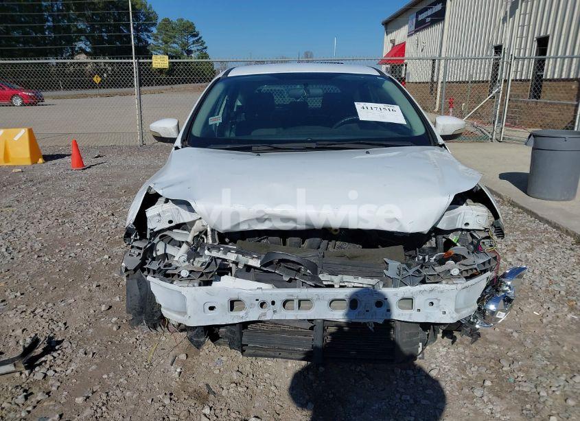 Photo 6 of 2014 Ford Focus SE (VIN 1FADP3K2XEL376133)