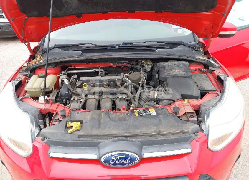 Photo 10 of 2014 Ford Focus SE (VIN 1FADP3K2XEL403363)