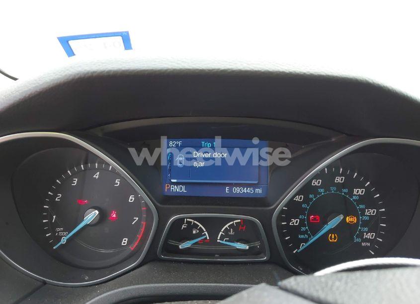 Photo 7 of 2014 Ford Focus SE (VIN 1FADP3K2XEL403363)