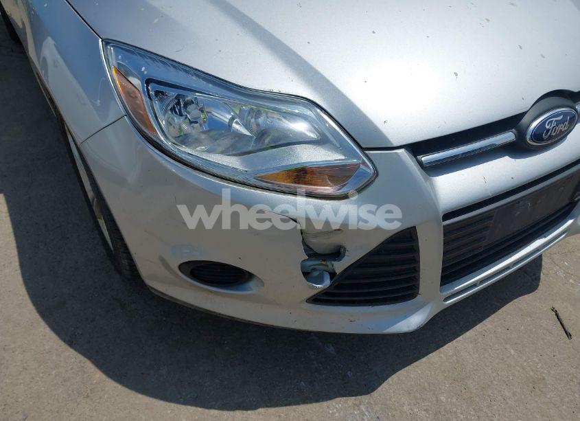 Photo 6 of 2014 Ford Focus SE (VIN 1FADP3K2XEL404562)