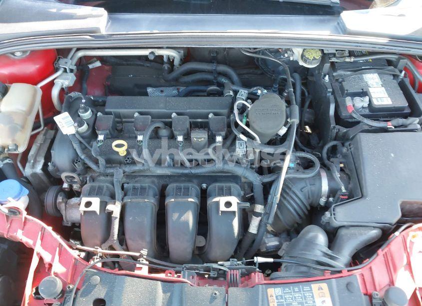 Photo 10 of 2015 Ford Focus SE (VIN 1FADP3K2XFL233085)