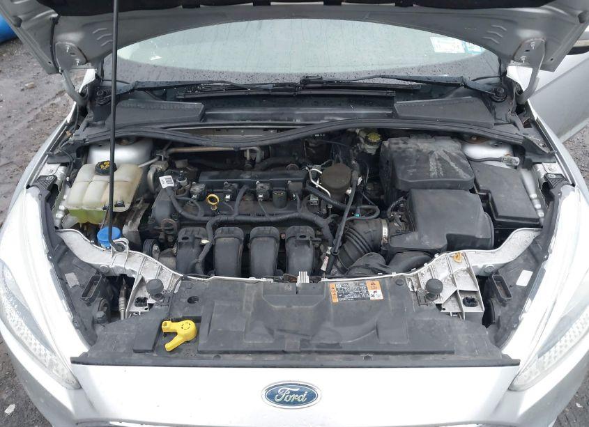 Photo 10 of 2015 Ford Focus SE (VIN 1FADP3K2XFL249688)