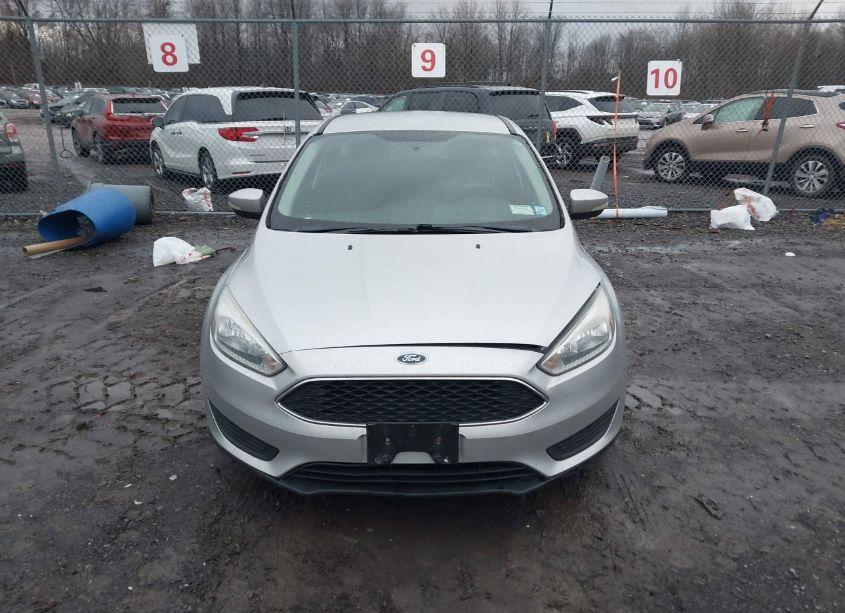 Photo 6 of 2015 Ford Focus SE (VIN 1FADP3K2XFL249688)