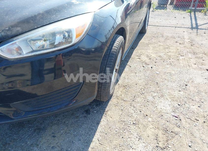 Photo 6 of 2015 Ford Focus SE (VIN 1FADP3K2XFL277491)