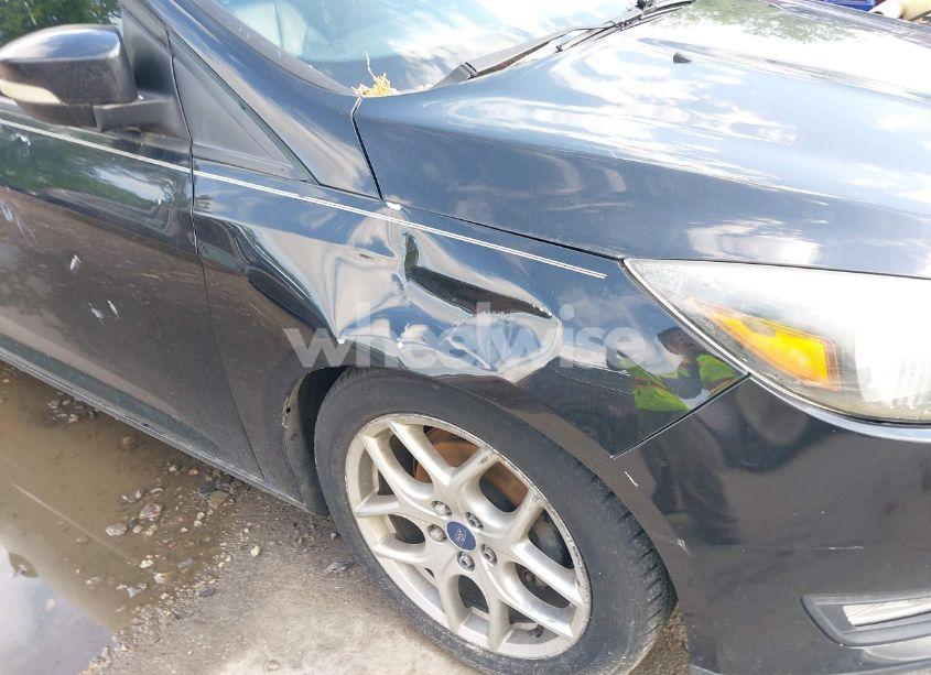 Photo 15 of 2015 Ford Focus SE (VIN 1FADP3K2XFL319559)