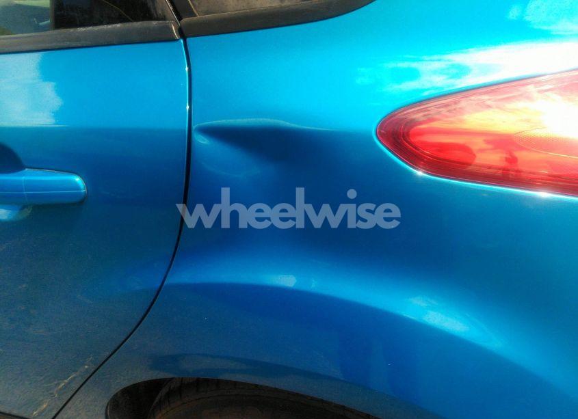 Photo 6 of 2015 Ford Focus SE (VIN 1FADP3K2XFL327192)