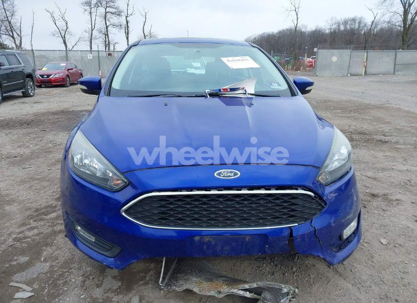 Photo 11 of 2015 Ford Focus SE (VIN 1FADP3K2XFL345952)