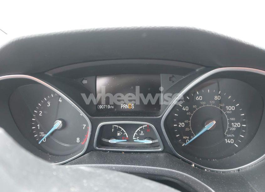 Photo 7 of 2015 Ford Focus SE (VIN 1FADP3K2XFL345952)