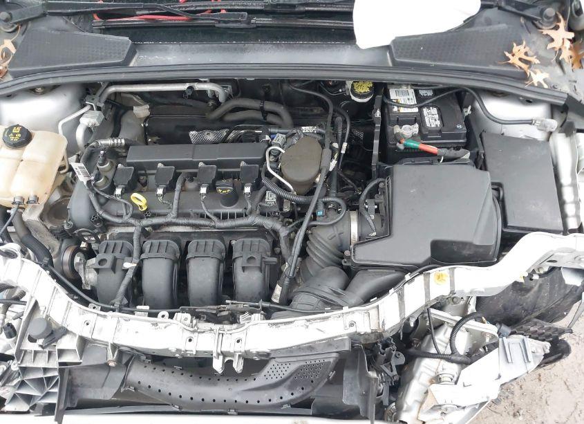 Photo 10 of 2015 Ford Focus SE (VIN 1FADP3K2XFL368132)