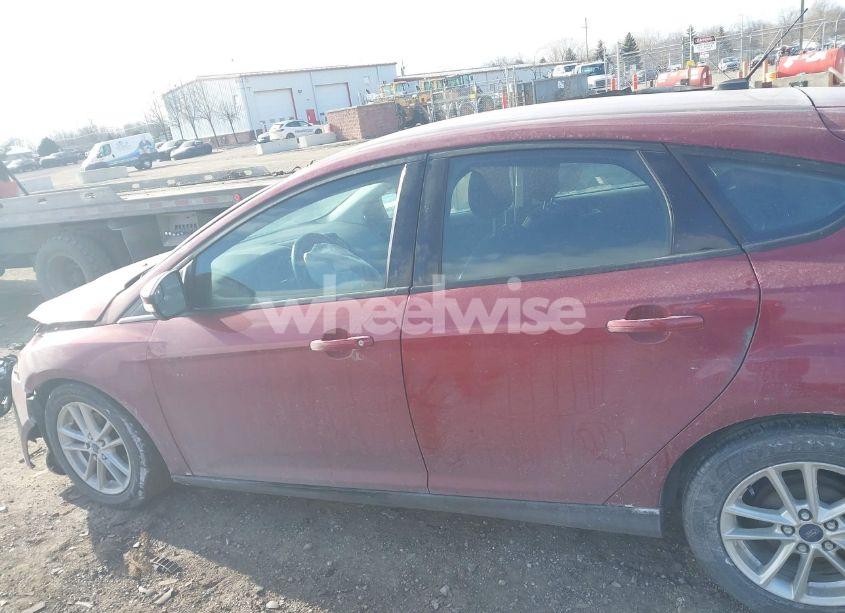 Photo 14 of 2015 Ford Focus SE (VIN 1FADP3K2XFL383438)