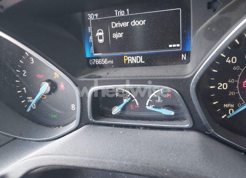 Photo 15 of 2015 Ford Focus SE (VIN 1FADP3K2XFL383438)