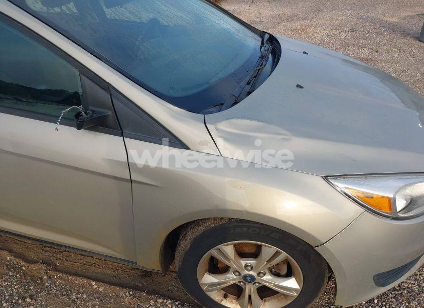 Photo 16 of 2016 Ford Focus SE (VIN 1FADP3K2XGL216532)