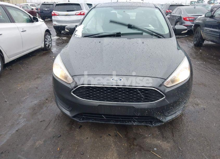 Photo 12 of 2016 Ford Focus SE (VIN 1FADP3K2XGL217633)