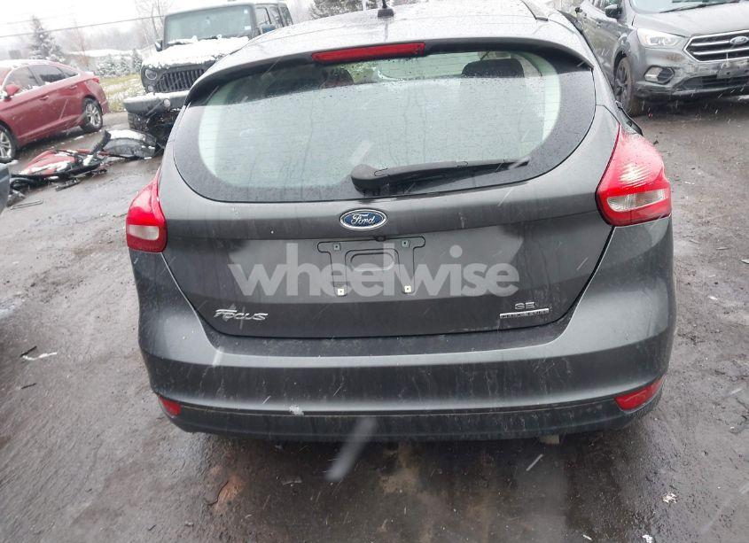 Photo 16 of 2016 Ford Focus SE (VIN 1FADP3K2XGL217633)