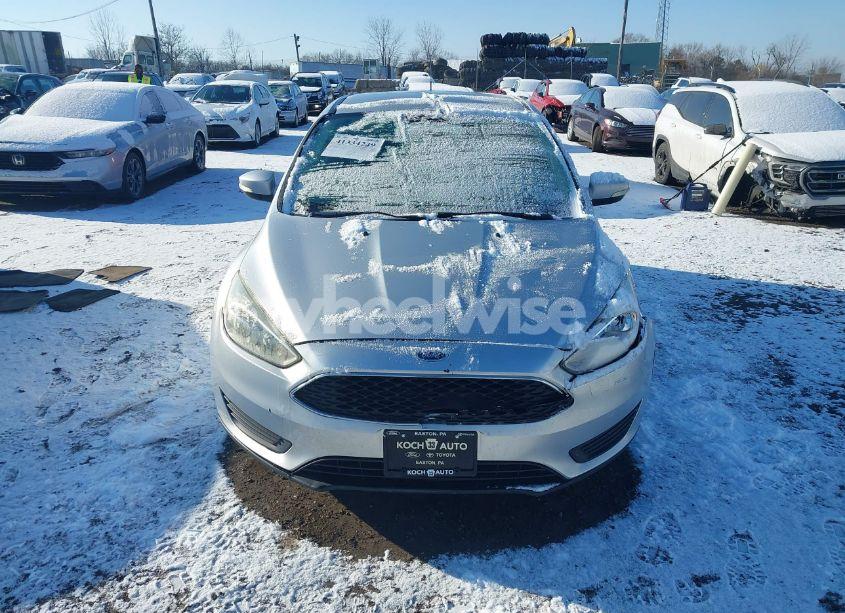 Photo 12 of 2016 Ford Focus SE (VIN 1FADP3K2XGL269120)