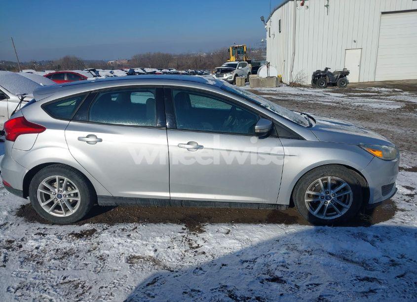 Photo 13 of 2016 Ford Focus SE (VIN 1FADP3K2XGL269120)