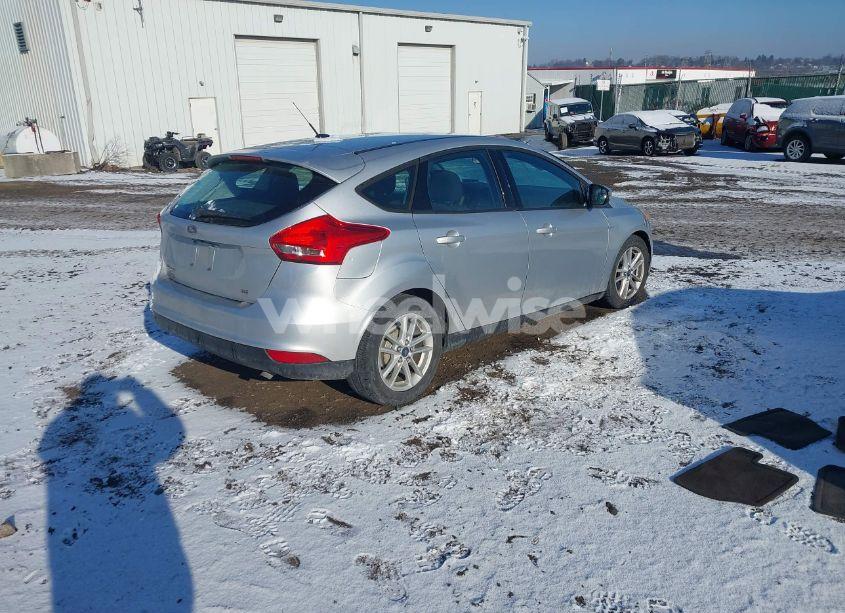Photo 4 of 2016 Ford Focus SE (VIN 1FADP3K2XGL269120)