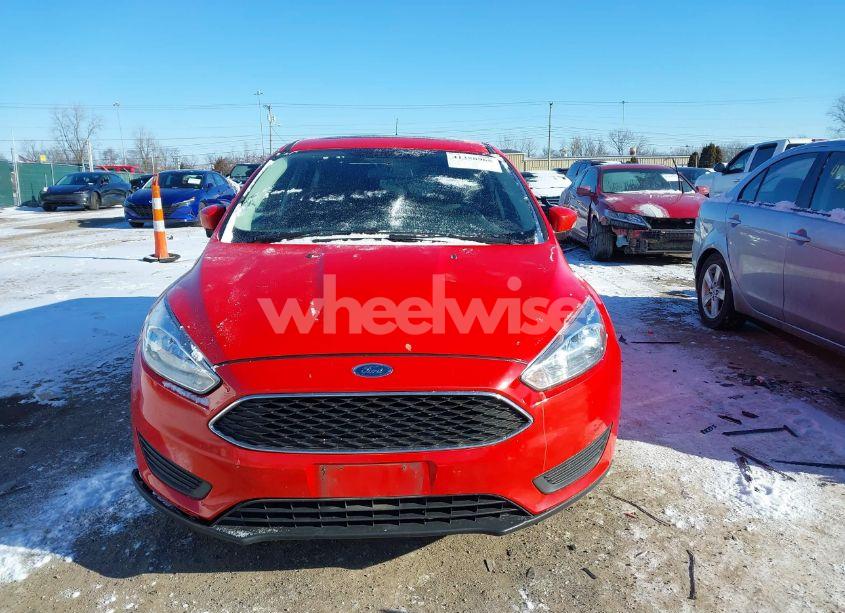 Photo 12 of 2016 Ford Focus SE (VIN 1FADP3K2XGL284751)