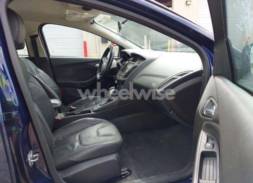 Photo 5 of 2016 Ford Focus SE (VIN 1FADP3K2XGL307302)