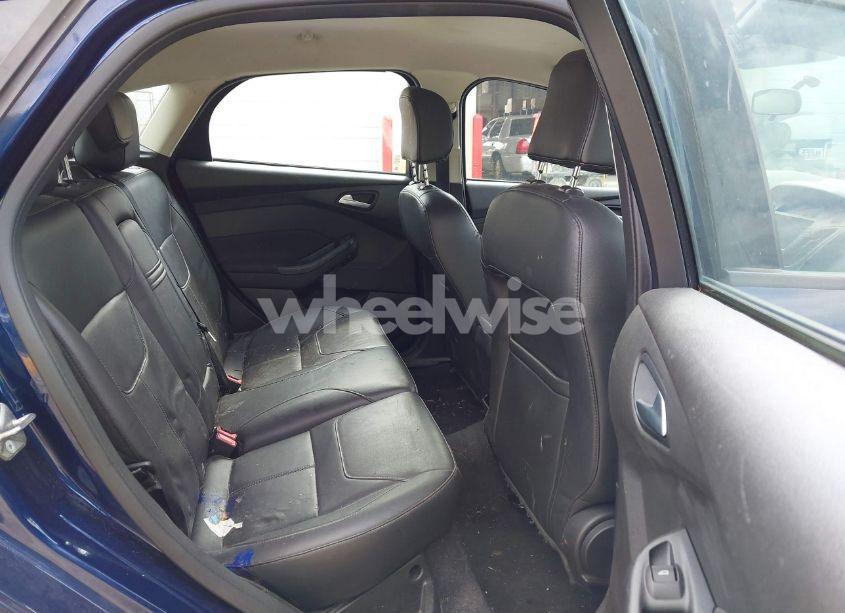 Photo 8 of 2016 Ford Focus SE (VIN 1FADP3K2XGL307302)