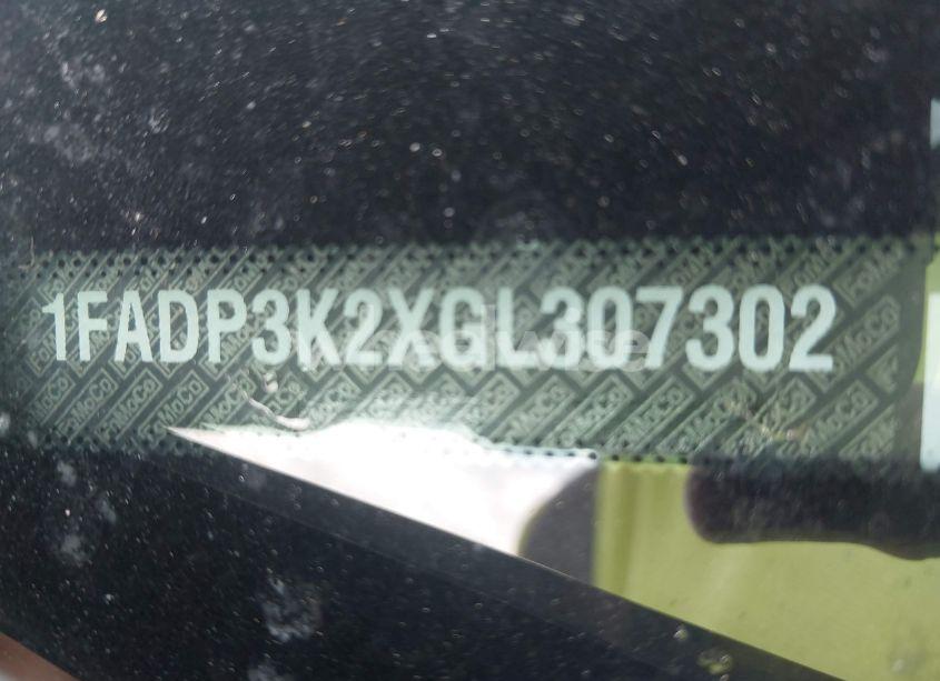 Photo 9 of 2016 Ford Focus SE (VIN 1FADP3K2XGL307302)