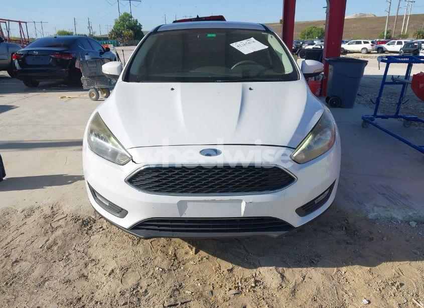 Photo 12 of 2016 Ford Focus SE (VIN 1FADP3K2XGL307378)