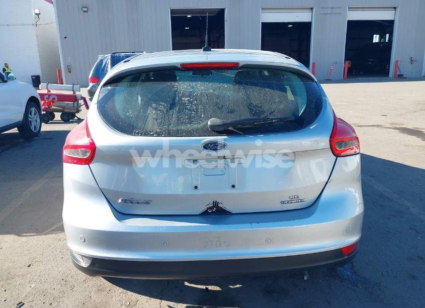 Photo 17 of 2016 Ford Focus SE (VIN 1FADP3K2XGL340686)