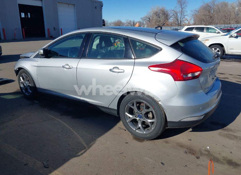 Photo 3 of 2016 Ford Focus SE (VIN 1FADP3K2XGL340686)