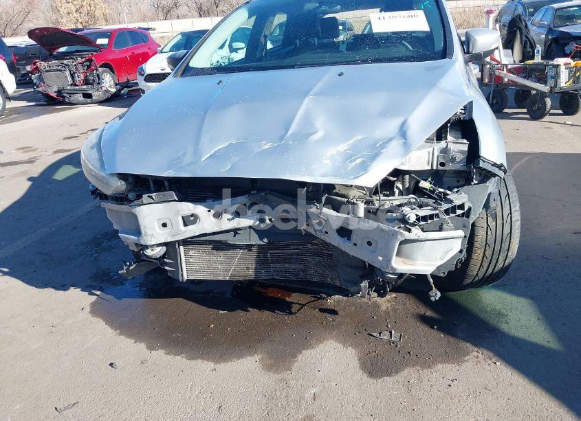 Photo 6 of 2016 Ford Focus SE (VIN 1FADP3K2XGL340686)