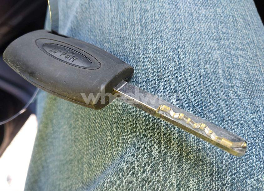 Photo 11 of 2016 Ford Focus SE (VIN 1FADP3K2XGL372473)