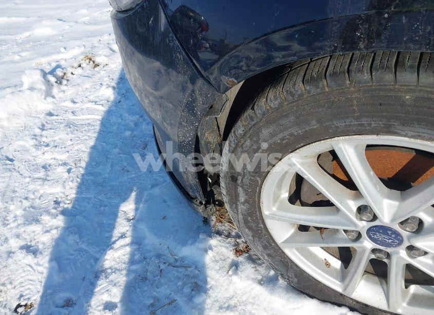 Photo 14 of 2016 Ford Focus SE (VIN 1FADP3K2XGL372473)